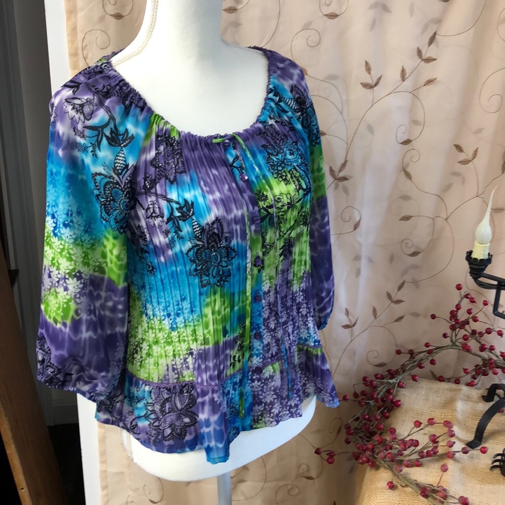 Bright colored top
